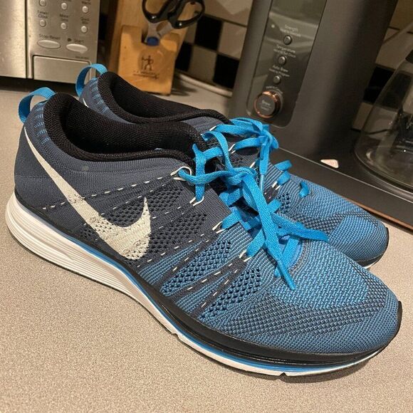 Mens FLYKNIT TRAINER  SQUADRON BLUE-WHITE SZ 10 US 44 EUR 532984-414 excellent - Picture 7 of 16